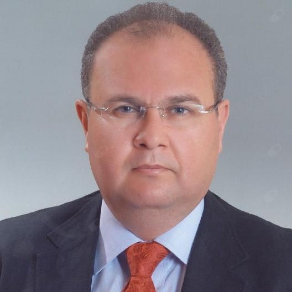 Prof. Dr. Yaşar Çokkeser
